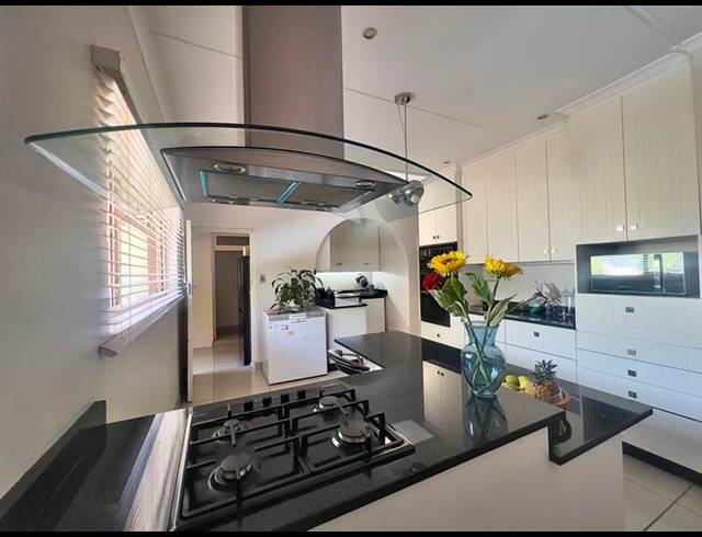 5 BEDROOM HOUSE FOR SALE IN HAYFIELDS